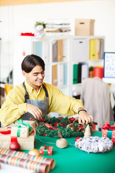 Young Creative Man Workwear Making Xmas Decorations Wreath Design Studio — Stock Photo, Image