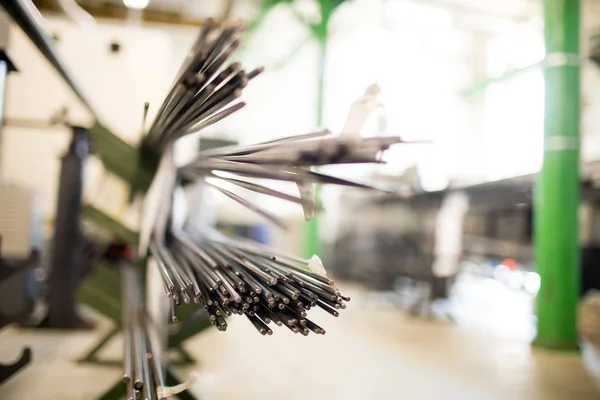 Bordas Cortadas Hastes Aço Preparadas Para Uso Industrial Fábrica Moderna — Fotografia de Stock