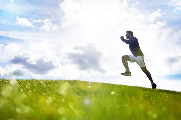 Active Sportsman Running Green Lawn Field Natural Environment Cloudy Sky — Stock Photo, Image