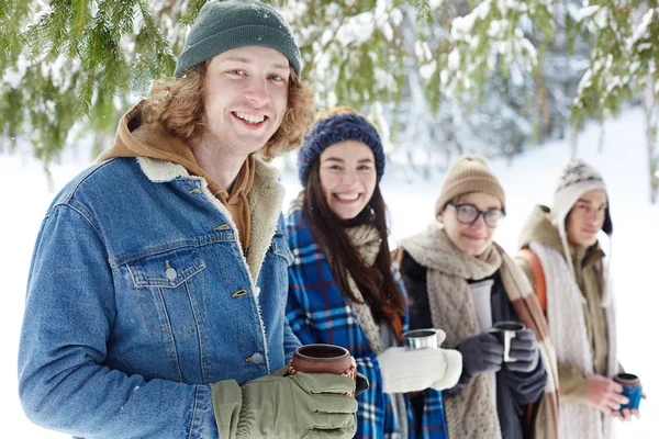 Group Friends Smiling Cheerfully Camera While Posing Winter Forest Standing — Stok fotoğraf
