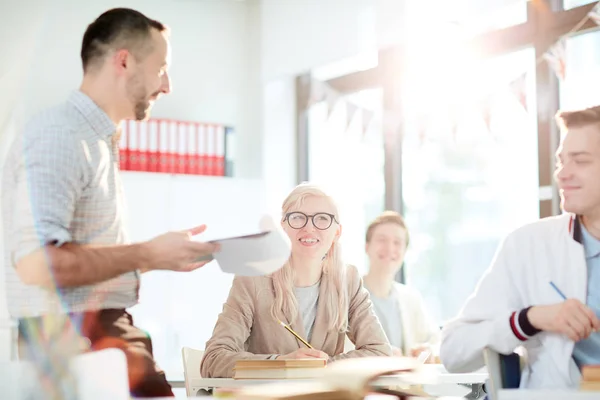 Cheerful Girl Two Guys Listening Teacher Explanation Discussion Lesson — Stock Photo, Image