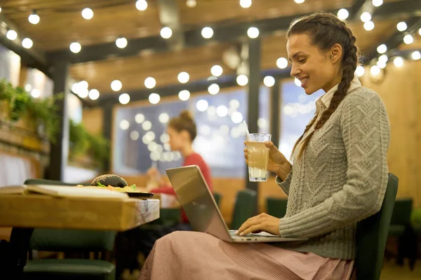 Happy Girl Soda Sitting College Cafe Front Laptop Browsing Net — Stock Photo, Image