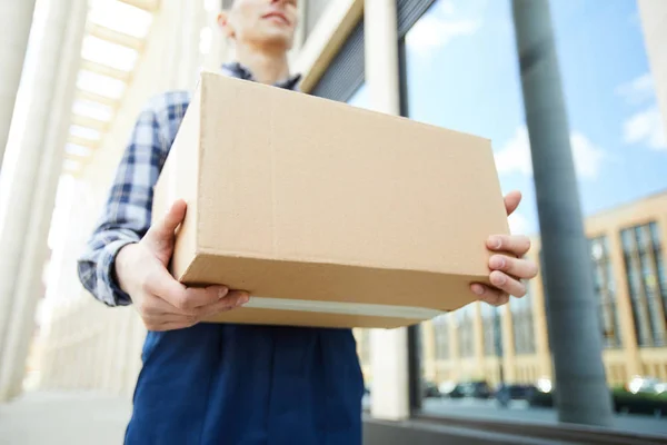 Big Packed Carton Box Hands Delivery Man Workwear Walking Modern — Stock Photo, Image
