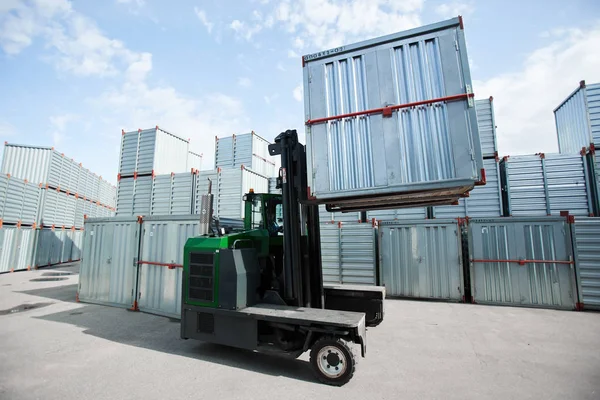 Load Machine One Storage Container Moving Territory Transportation Company — Stock Photo, Image