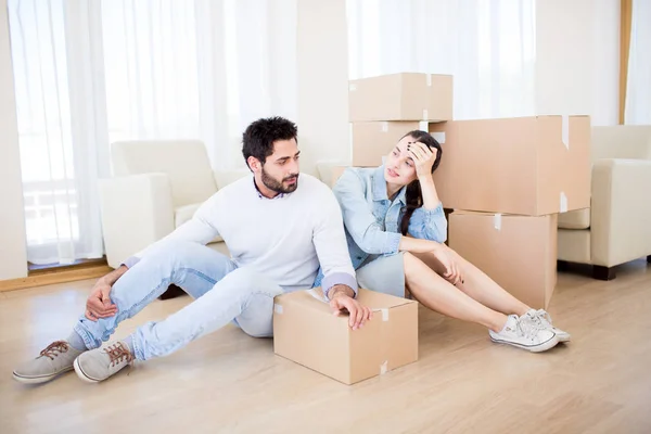 Young Couple Having Rest Floor New House Stack Boxes — Stock Photo, Image