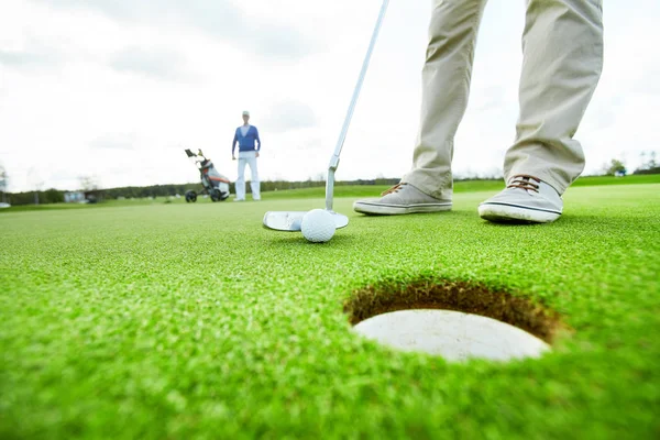 Active Man Standing Green Lawn While Holding Golf Club Close — Stock Photo, Image