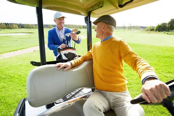 Senior Man Sitting Golf Car While Talking His Buddy Preparing — Stock Photo, Image