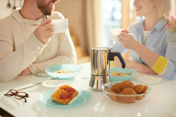 Crop Shot Young Defocused Caucasian Couple Sitting Kitchen Table Holding — Stock Photo, Image