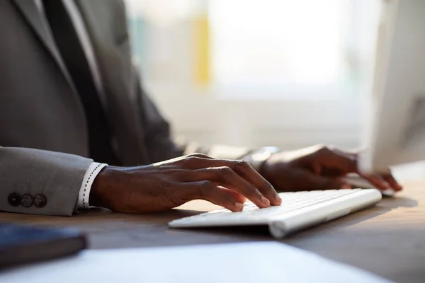 Hand African American Office Worker Broker Formalwear Keypad Computer Network — Stock Photo, Image