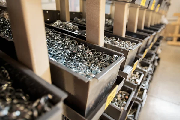 Stapels Ijzer Metalen Onderdelen Voor Industriële Machines Grote Stalen Containers — Stockfoto