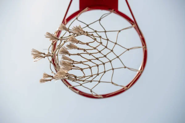 Dessous Vue Panier Pour Jouer Basket Sur Fond Ciel Bleu — Photo