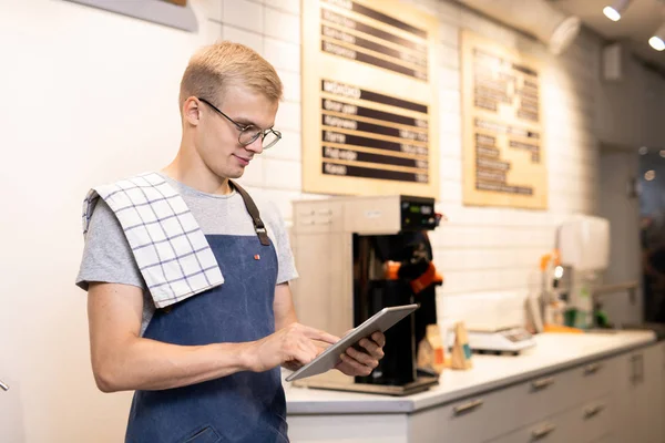 Contemporary Young Barista Workwear Using Digital Tablet Enter New Menu — Stock Photo, Image