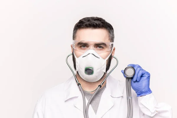 Hoofd Schouders Van Jonge Clinicus Whitecoat Respirator Handschoenen Bril Die — Stockfoto