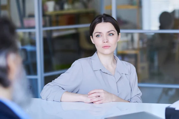 Pretty Young Brunette Applicant Grey Shirt Looking Senior Employer Asking — Stock Photo, Image