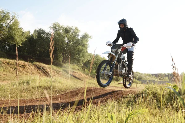 Extreme Man Protective Wear Being Mid Air While Riding Motorbike — Stock Photo, Image