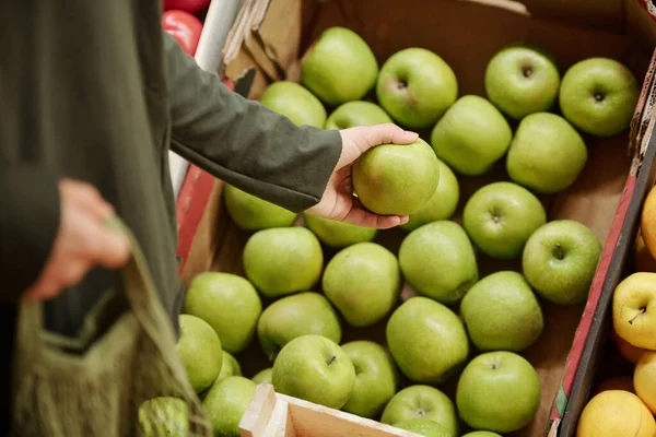 Close Unrecognizable Customer Standing Counter Choosing Green Apples Box — Stock Photo, Image