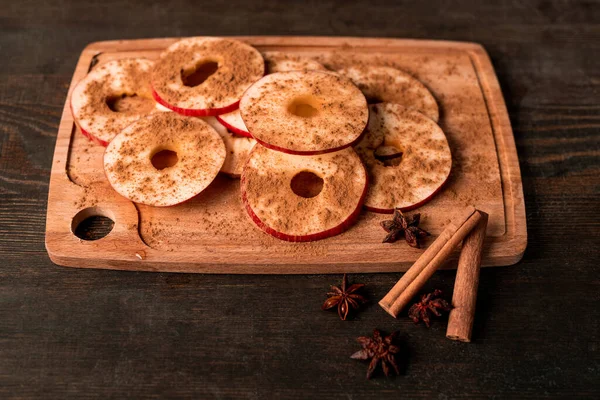 Ripe Red Apple Two Sticks Cinnamon Star Anise Wooden Chopping — Stock Photo, Image