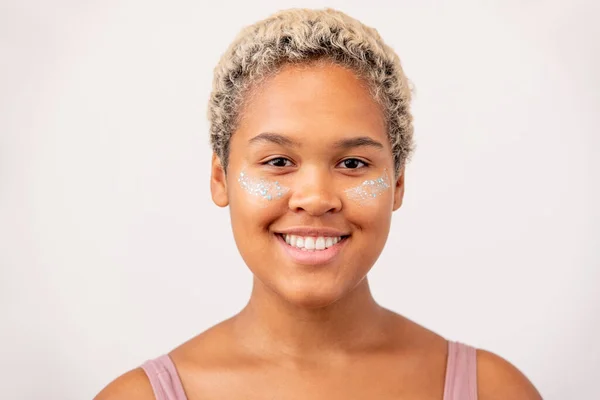 Happy Young African Female Undereye Mask Toothy Smile Standing Front — Stock Photo, Image