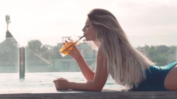 Young Woman Flawless Figure Lying Her Belly Drinking Refreshing Cocktail — Stock Video