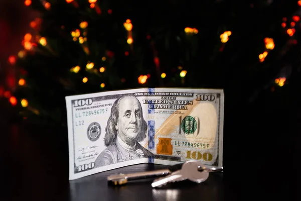 Clave Billete Estados Unidos Cien Dólares Bajo Árbol Año Nuevo —  Fotos de Stock