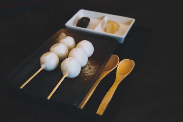 Dango dessert sucré japonais . — Photo