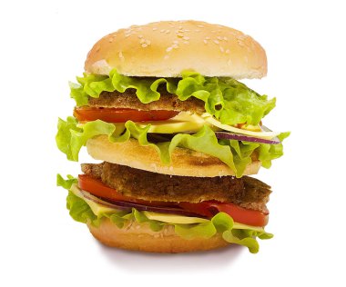 Mükemmel hamburger klasik burger Amerikan çizburgeri peynir, pastırma, domates, beyaz bir arka plan üzerinde izole marul ile