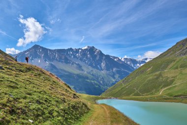 Buzul gölü Rifflsee. Avusturya Alplerinde. Tyrol