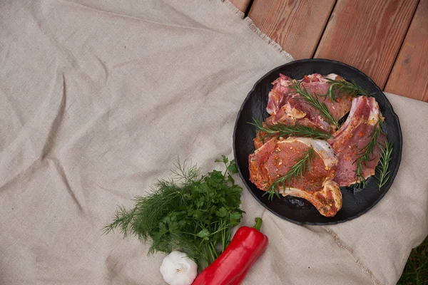 Hazırlık barbekü et kavurma için