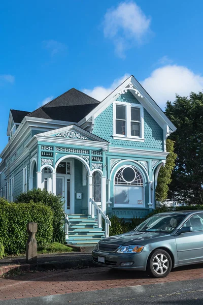 Eureka Καλιφόρνια Ηπα Ιουνίου 2017 Ένα Ελαφρύ Μπλε Βικτοριανό Σπίτι — Φωτογραφία Αρχείου