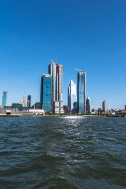 Hudson Nehri, Manhattan, Nyc gökdelenler görüntülemek