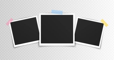 Vektör Fotoğraf çerçeve mockup tasarım. Şeffaf arka planda izole yapışkan bant üzerinde fotoğraf çerçevesi. Vektör çizimi