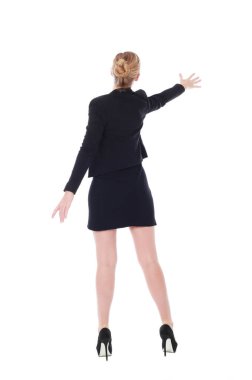 Tam boy siyah elbise giyen bir çekici profesyonel kadın portresi. beyaz bir arka plan üzerinde izole.