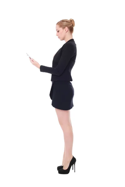Tam Boy Siyah Elbise Giymiş Bir Akıllı Telefon Tutarak Çekici — Stok fotoğraf