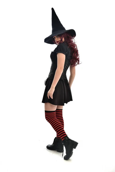 Portret Van Volledige Lengte Van Red Haired Meisje Dragen Zwarte — Stockfoto