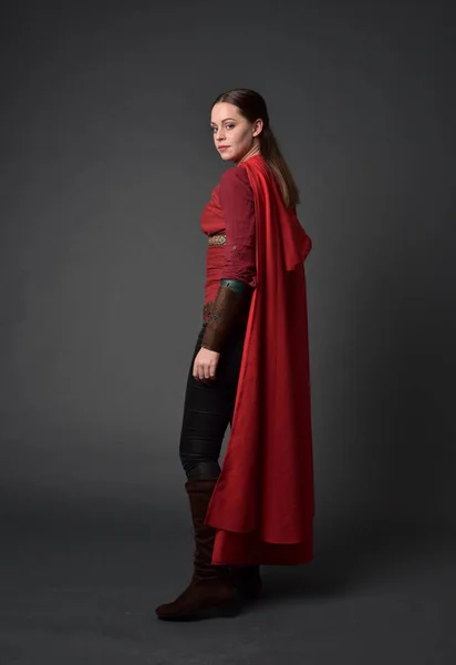 Full Length Portrait Brunette Girl Wearing Red Medieval Costume Cloak — Stock Photo, Image