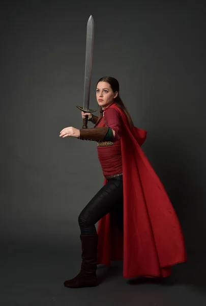 Full Length Portrait Brunette Girl Wearing Red Medieval Costume Cloak — Stock Photo, Image