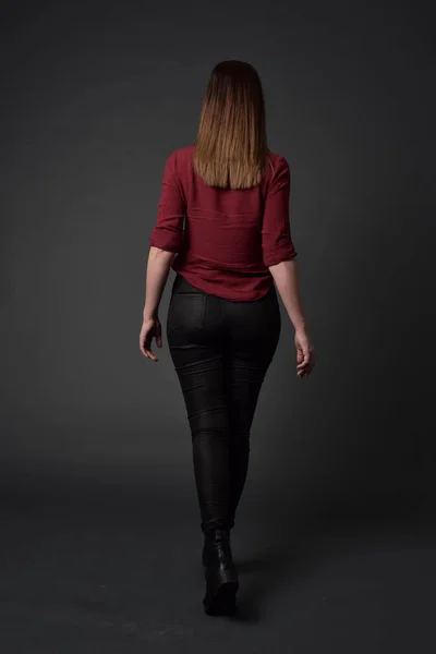 Full Length Portrait Brunette Girl Wearing Red Shirt Leather Pants — Stock Photo, Image