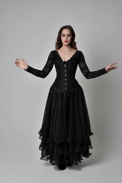 Vestido gótico fotos de stock, imágenes de Vestido gótico sin royalties | Depositphotos Vestido gótico fotos de stock, imágenes de Vestido gótico sin royalties | Depositphotos