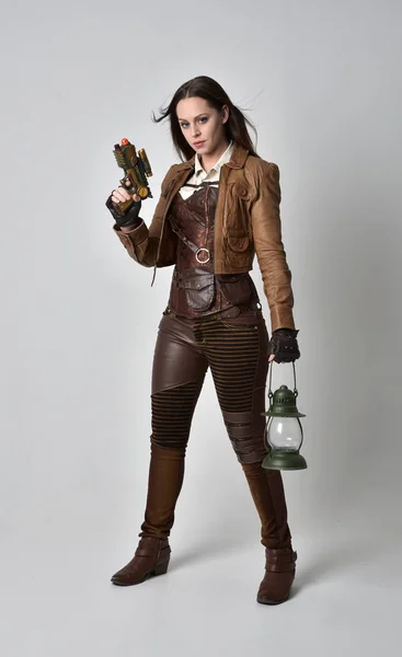 Full Length Portrait Brunette Girl Wearing Brown Leather Steampunk Outfit — Stock Photo, Image