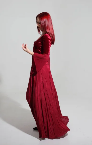 Full Length Portrait Girl Wearing Red Medieval Fantasy Gown Standing — Stock Photo, Image