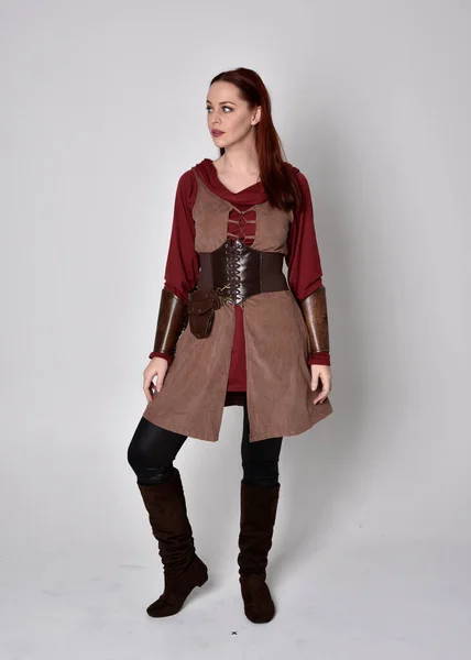 Full Length Portrait Girl Wearing Medieval Costume Standing Pose Holding — Stock Photo, Image