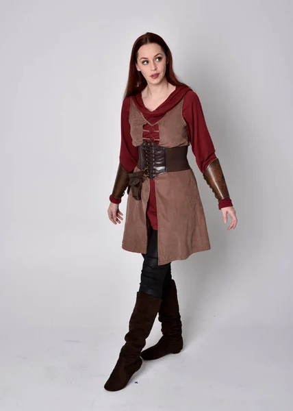 Full Length Portrait Girl Wearing Medieval Costume Standing Pose Holding — Stock Photo, Image