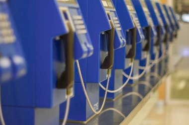 Eski mavi genel telefon kullanım paralar bu modası geçmiş, geçmiş ödemek için kadar yakın şimdi popüler değil.
