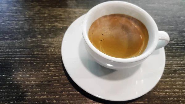 Blick Auf Nahaufnahme Morgens Mit Heißem Espresso Kaffee Weißem Glas — Stockfoto