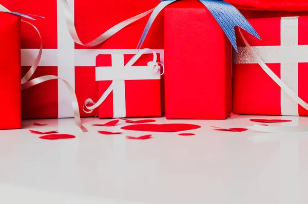 День Святого Валентина Набір Подарункових Червоних Коробок Синім Бантом Стрічкою — стокове фото