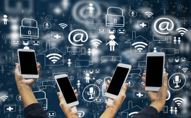 El smartphone kavramı ile sosyal medya dünyanın içine tutarak Internet şeyler, hızlı 5g teknoloji, bulut depolama ve veri analizi AI (yapay zeka)