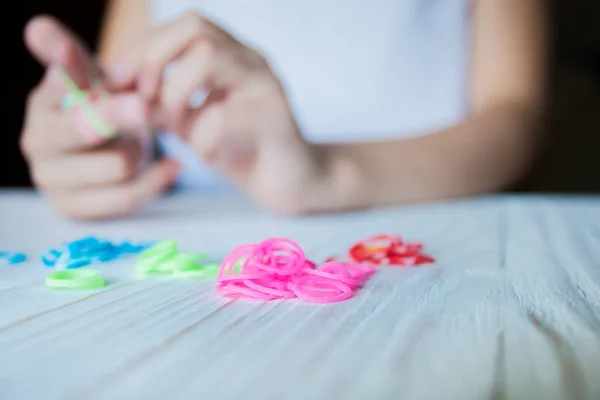 Bandas Goma Silicona Diferentes Colores Para Pulseras Trenzadas Creatividad Infantil — Foto de Stock