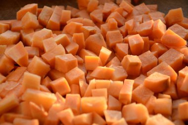 Ahşap masa lambası 2018 üzerinde taze havuç