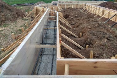 Ahşap kalıp beton şerit Vakfı bir yazlık 2018