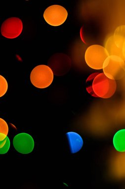 mavi, yeşil ve sarı siyah bir arka plan 2018 bokeh